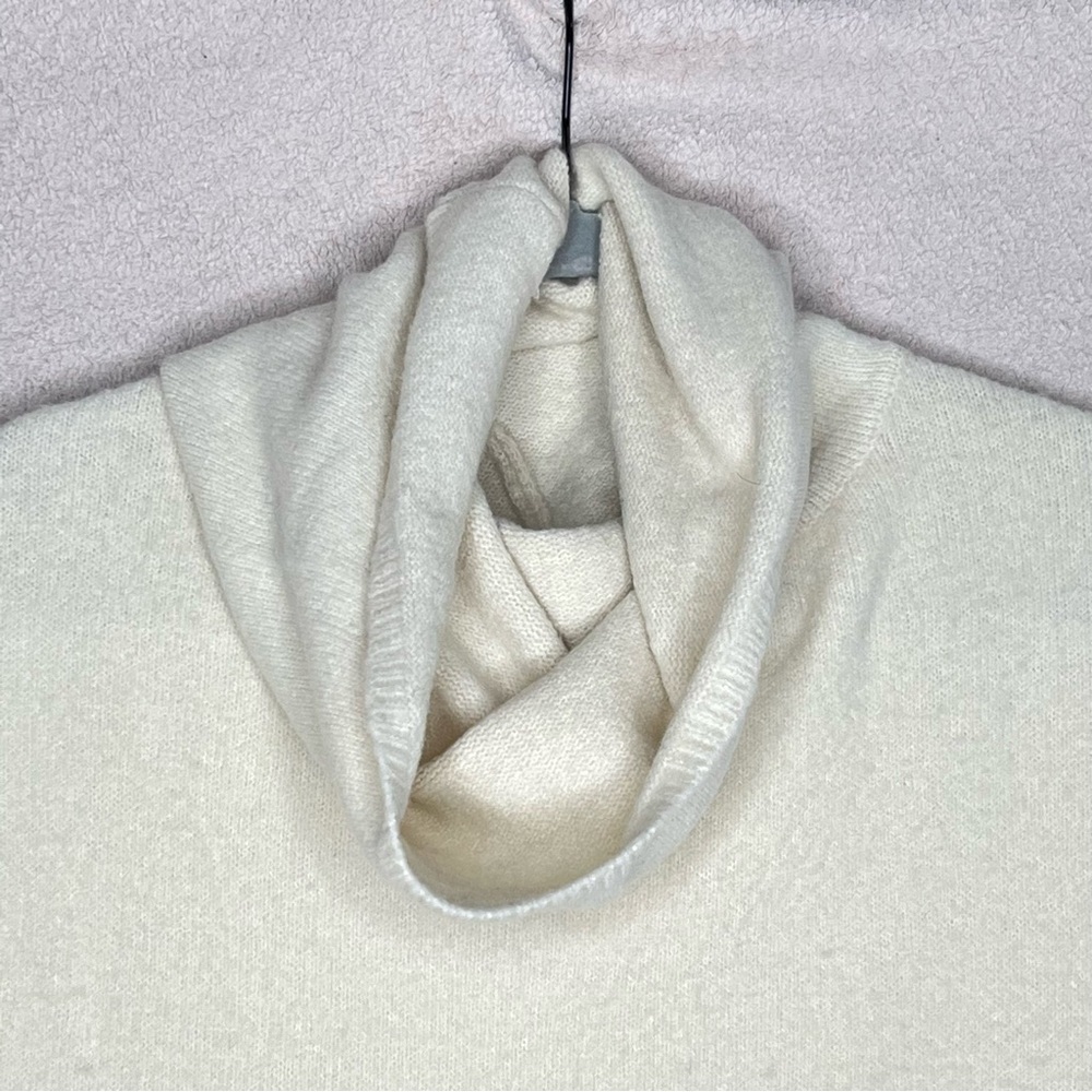 Look by M Merino Wool Funnelneck Flowy Blouse Women’s Cream/Ivory Classic Winter - Picture 6 of 15